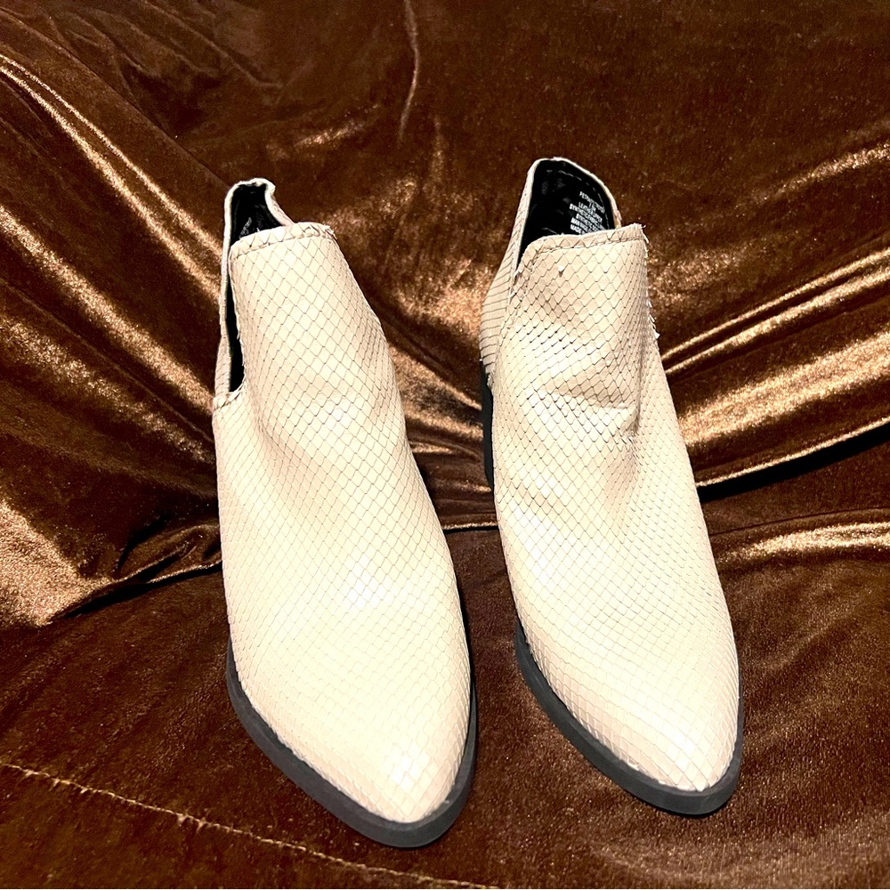 Steve Madden Petra Ankle Bootie